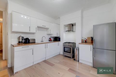 2 bedroom ground floor flat to rent, Lushington Road, London NW10