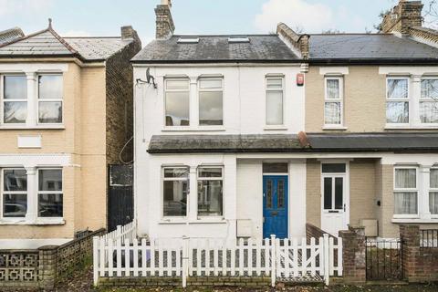 3 bedroom terraced house to rent, Bronson Road, London SW20