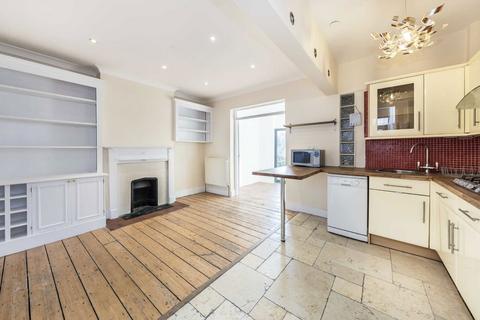 3 bedroom terraced house to rent, Bronson Road, London SW20