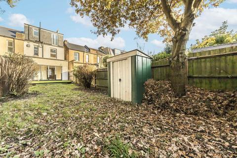 3 bedroom terraced house to rent, Bronson Road, London SW20