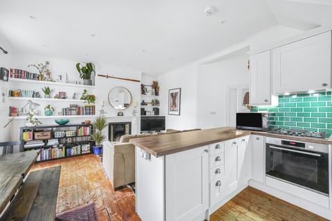 2 bedroom apartment for sale, Sirdar Road, London N22