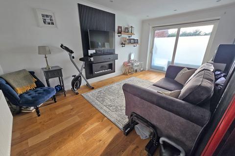 72 Highdown, Southwick, Brighton, BN42 4QS