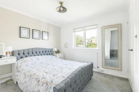 72 Highdown, Southwick, Brighton, BN42 4QS