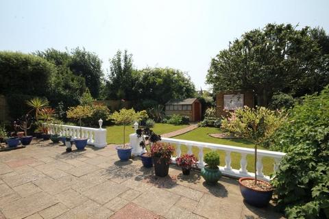 23 Glebe Close, Southwick, Brighton, BN42 4TF