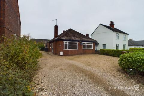 2 bedroom detached bungalow for sale, Burton Road, Woodville