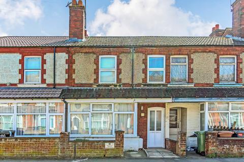 3 bedroom terraced house for sale, Mill Road, Wellingborough NN8