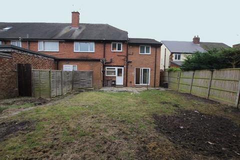 4 bedroom semi-detached house to rent, Chester Road, Whitby, Ellesmere Port