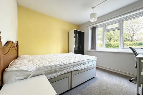 3 bedroom maisonette to rent, Margaret Road, Exeter EX4