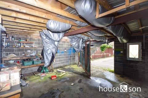 39 Cunningham Crescent, Bournemouth, BH11 8DR