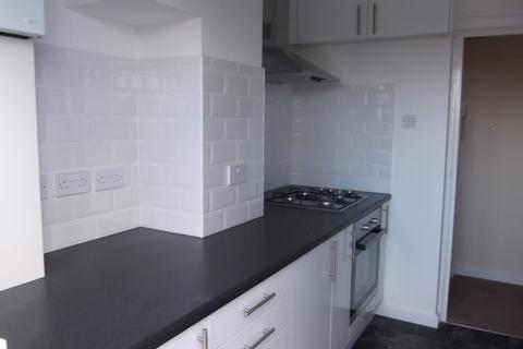 2 bedroom flat to rent, Farringdon House, Hatfield AL10