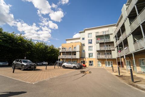 2 bedroom flat to rent, Hibernia Road, Hounslow