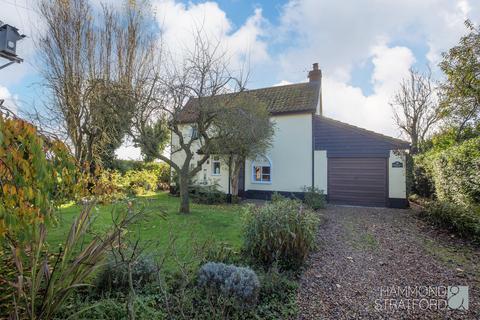 3 bedroom detached house for sale, The Moor, Banham