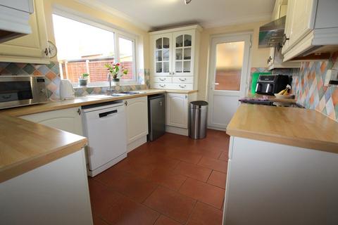 4 bedroom detached house for sale, Birch Grove, Sandy