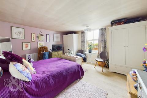 2 bedroom apartment for sale, Hillcrest Court, Ipswich Road, Pulham Market