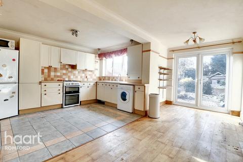 3 bedroom semi-detached house for sale, Douglas Road, Hornchurch, RM11 1AR