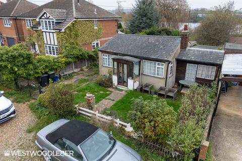 2 bedroom detached bungalow for sale, Eldon Road, Hoddesdon EN11