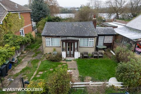 2 bedroom detached bungalow for sale, Eldon Road, Hoddesdon EN11