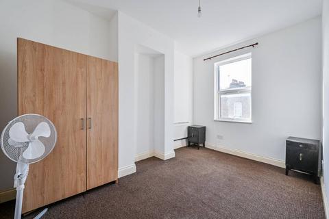 2 bedroom flat to rent, Brookmill Road, Lewisham, London, SE8