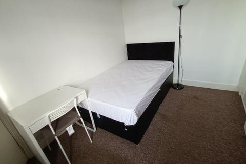 1 bedroom in a house share to rent, Aberdeen Terrace, Northampton NN5