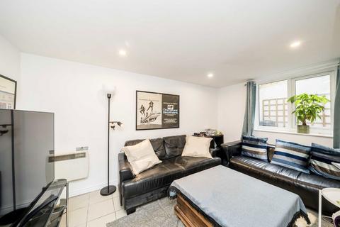 1 bedroom flat to rent, Greyhound Road, London W6