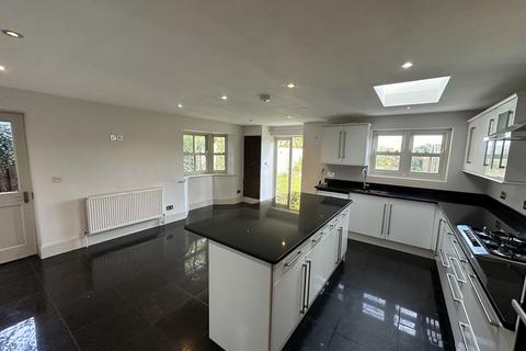 4 bedroom semi-detached house for sale, Byway, London Road, Dunton Green, Sevenoaks TN13 2TQ