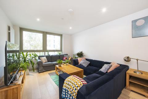 3 bedroom flat for sale, Corsair House, 5 Starboard Way, London