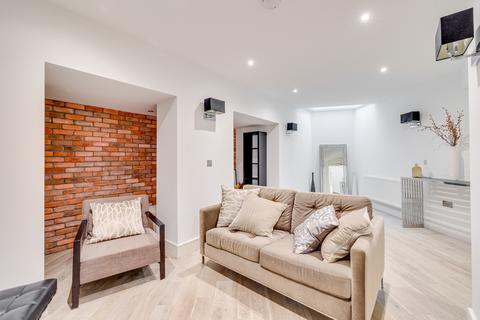 2 bedroom maisonette for sale, The Flat Iron, 184 Dawes Road, Fulham, London