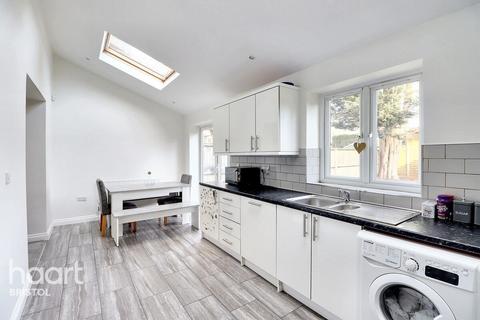 3 bedroom terraced house for sale, Wyck Beck Road, Bristol