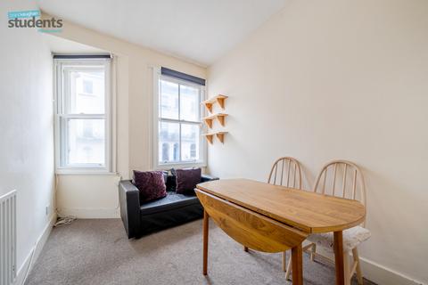 3 bedroom terraced house to rent, Roundhill Crescent, Brighton BN2