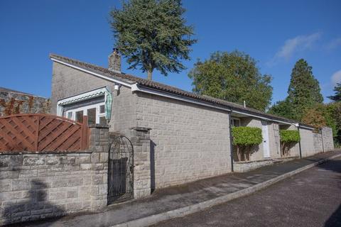 2 bedroom bungalow to rent, Hoskins Close, Curry Rivel