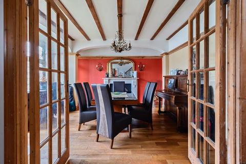 88 Woodcote Valley Road, Purley, CR8 3BE
