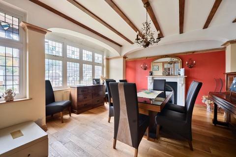 88 Woodcote Valley Road, Purley, CR8 3BE