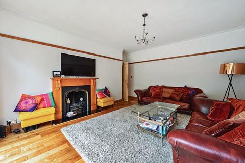 88 Woodcote Valley Road, Purley, CR8 3BE