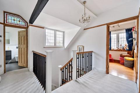 88 Woodcote Valley Road, Purley, CR8 3BE