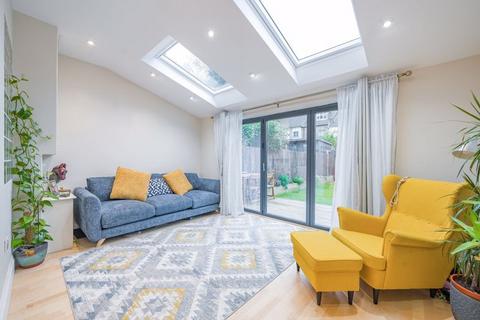 9 Cross Road, Purley, CR8 2DS