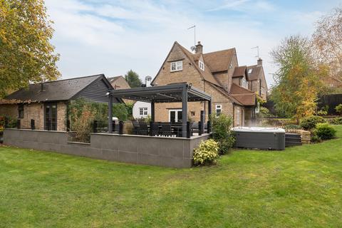 5 bedroom cottage for sale, High Street, Sharnbrook, Bedfordshire, MK44