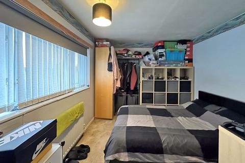 1 Wyrley Close, Willenhall, WV12 5JY