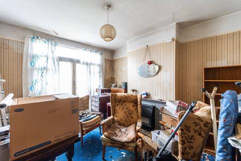 3 Bishops Park Road, London, SW16 5TU