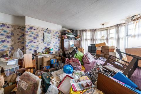 3 Bishops Park Road, London, SW16 5TU