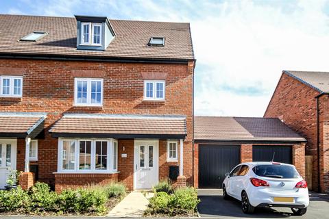 4 bedroom semi-detached house for sale, Daffodil Gardens, Edwalton, Nottingham