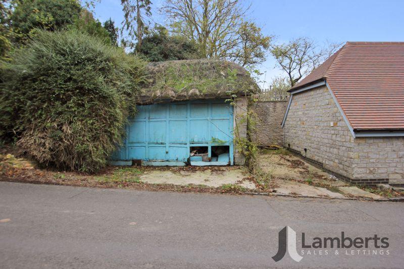 Detached Garage