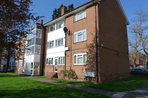 2 bedroom apartment to rent, Stonegrove, Edgware