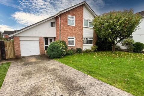 4 bedroom detached house for sale, 33 The Verlands, Cowbridge, The Vale of Glamorgan CF71 7BY