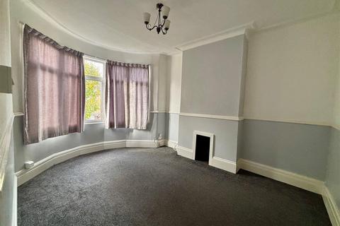 2 bedroom flat to rent, Northview Drive, Westcliff-On-Sea