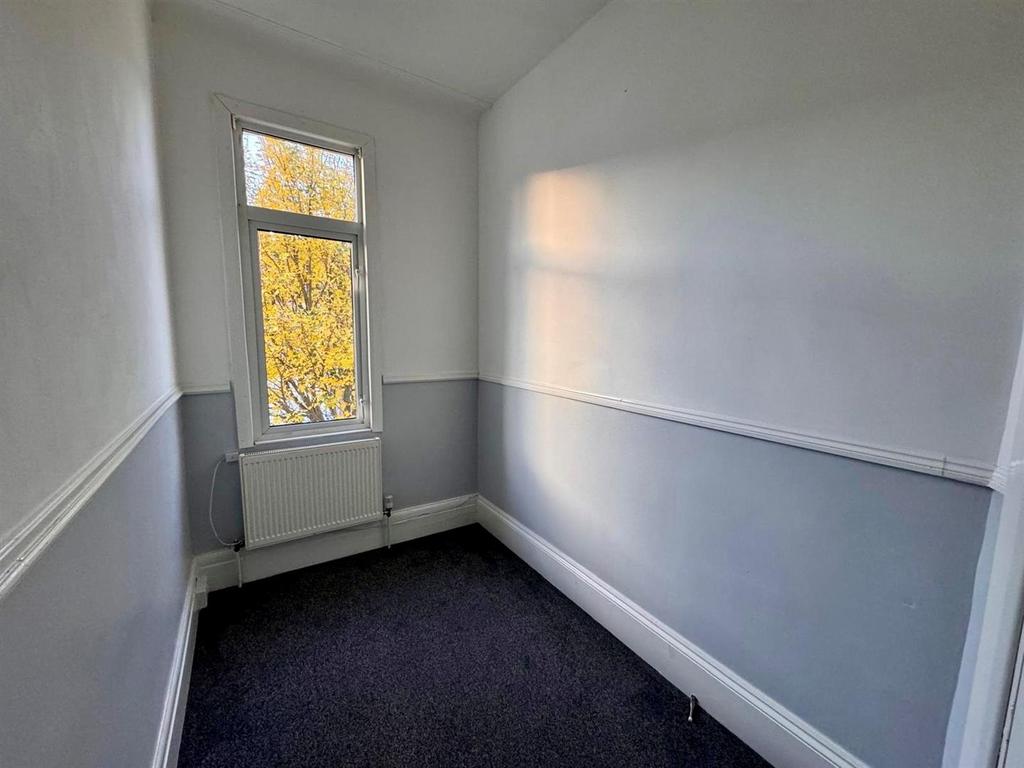 2nd bedroom.jpg