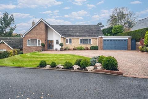 3 bedroom detached bungalow for sale, Clarry Drive, Four Oaks Estate, B74 2RA