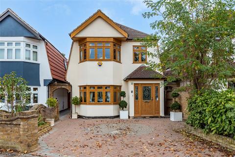 4 bedroom detached house for sale, Haynes Road, Hornchurch, RM11