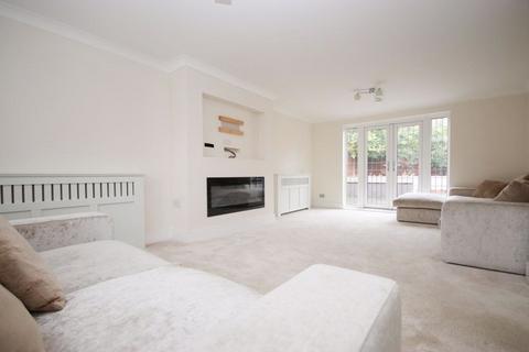 4 bedroom detached house for sale, Wenham Gardens, Brentwood CM13