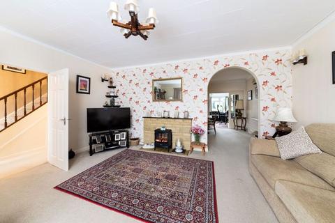 3 bedroom detached house for sale, Twyford Gardens, Twyford, Adderbury