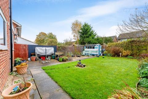 3 bedroom semi-detached house for sale, Harewood Road, Banbury